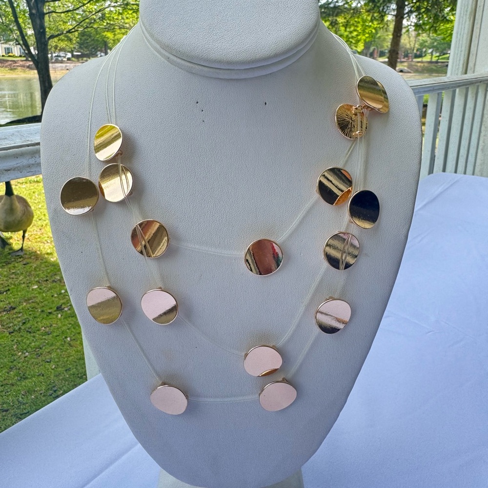 CHUNKY GOLD  NECKLACE